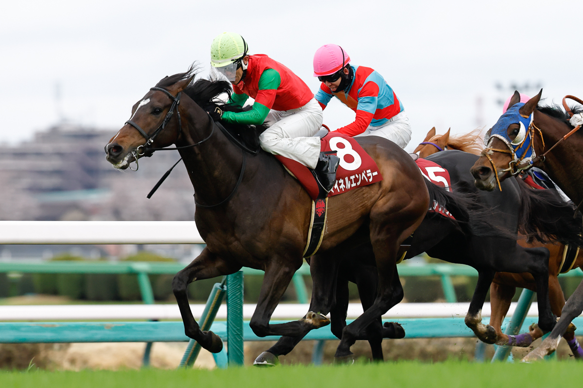 兄マイネルファンロン(新潟記念)、姉ユーバーレーベン(オークス)に続き重賞ウイナーの仲間入りを果たした